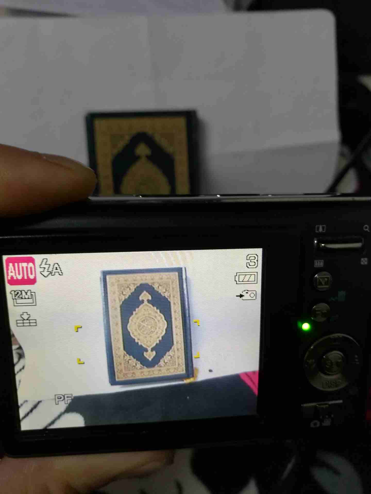 كاميرة تصوير مستعمله شيء لا يذكر بحالة ممتازة للبيع
لا تنسَ أنك شاهدت هذا الإعلان في عنكبوت
كامير...