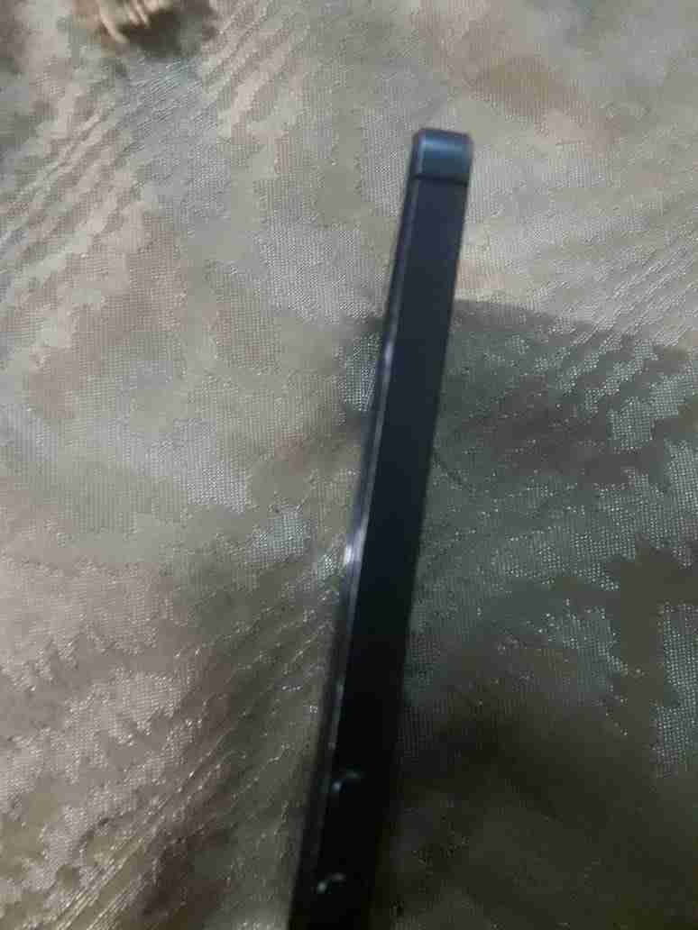 i phone 5 black ايفون 5
لا تنسَ أنك شاهدت هذا الإعلان في عنكبوت
ايفون 5 بحالة ممتازهًً نضيفً...