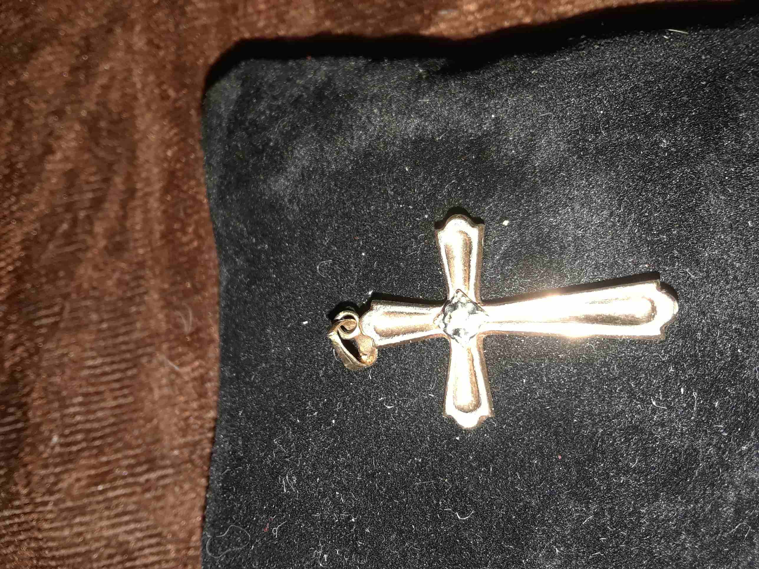 تعليقه صليب
لا تنسَ أنك شاهدت هذا الإعلان في عنكبوت
gold14k wth diamond...