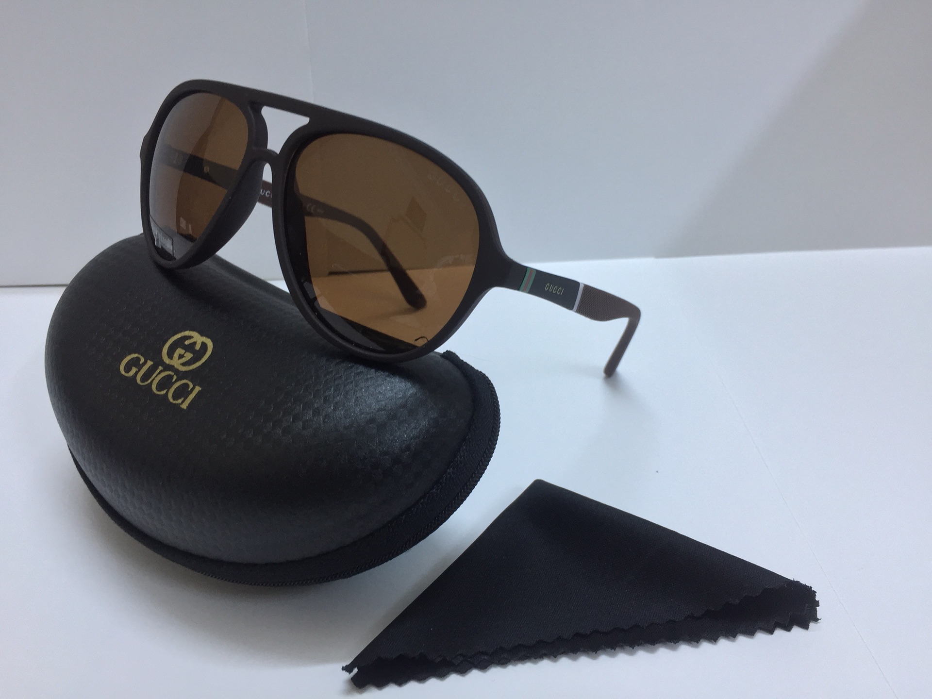 عرض خاص على نظارات ماركات 60 ريال
لا تنسَ أنك شاهدت هذا الإعلان في عنكبوت
نظارات ماركات
( رج...
