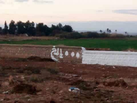 بلا ولا شي                                            


	 				لا تنسَ أنك شاهدت هذا الإعلان في عنكبوت            
	 				
                                احلى من هيك ما في...