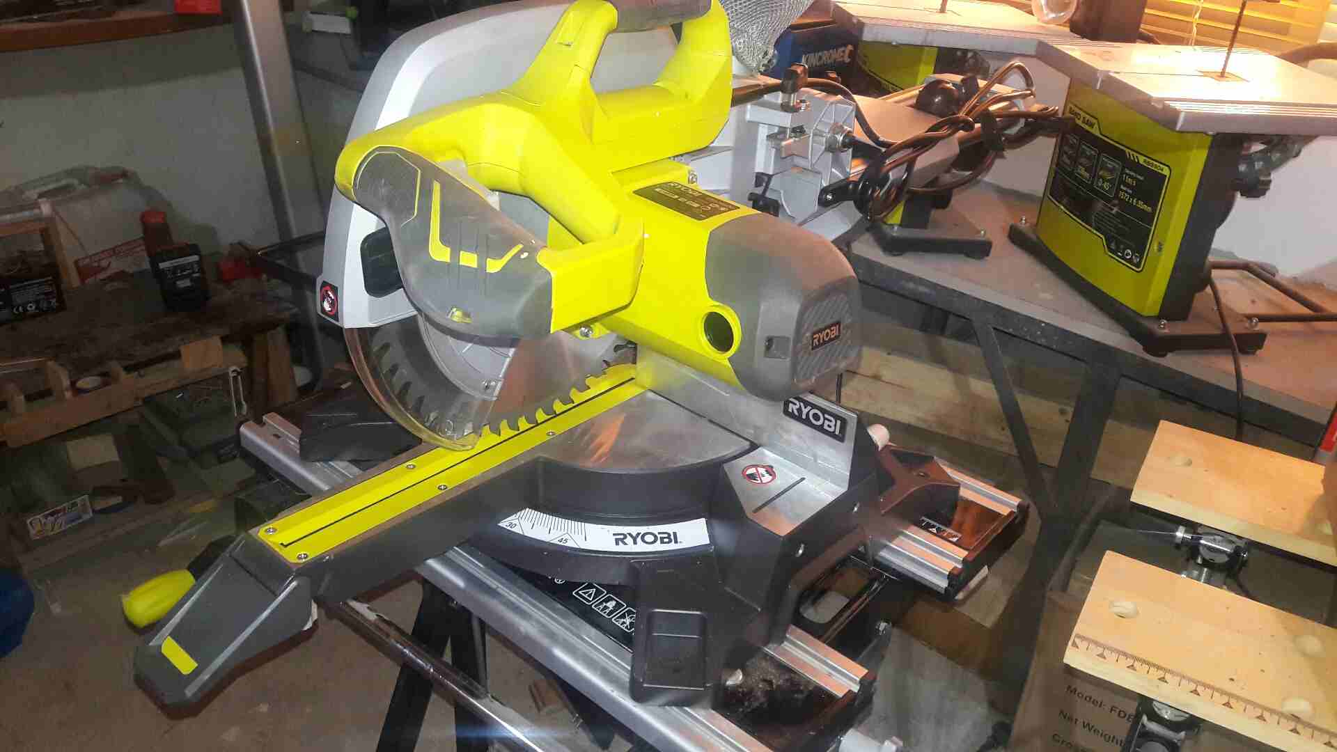 منشار سكل سحب جكات أكبر حجم ماركة Ryobi قياس 12 انش قوة 2200 واط
لا تنسَ أنك شاهدت هذا الإعلان في عنكبوت...