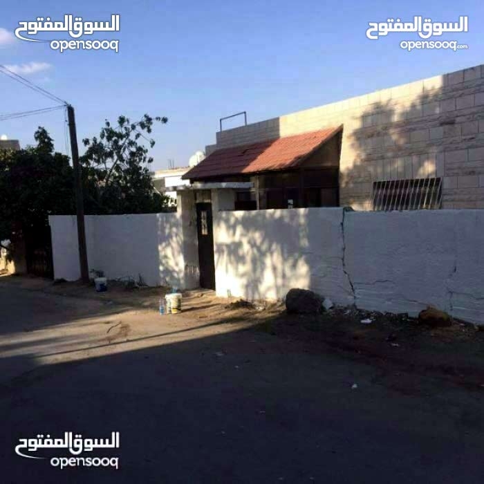 مستعجل جدا بيت طابقين للبيع في ناعور البلد (السعر غير قابل للتفاوض)
لا تنسَ أنك شاهدت هذا الإعلان في عنكبوت...