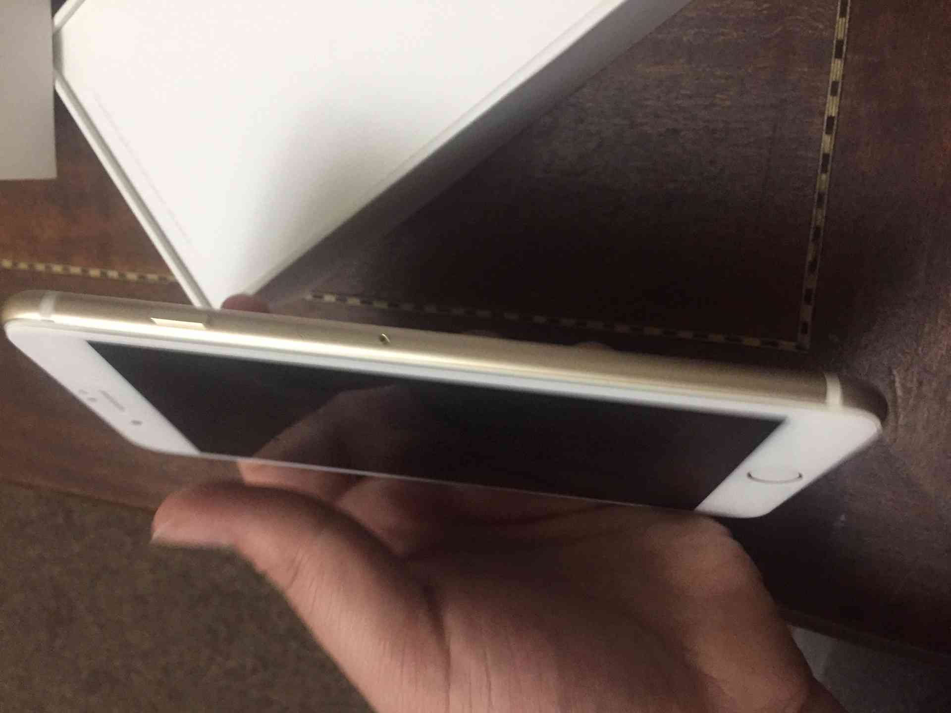 ايفون 7plus 128g ولا نقرة وكالة مع الشاحن والكرتونة
لا تنسَ أنك شاهدت هذا الإعلان في عنكبوت
ا...