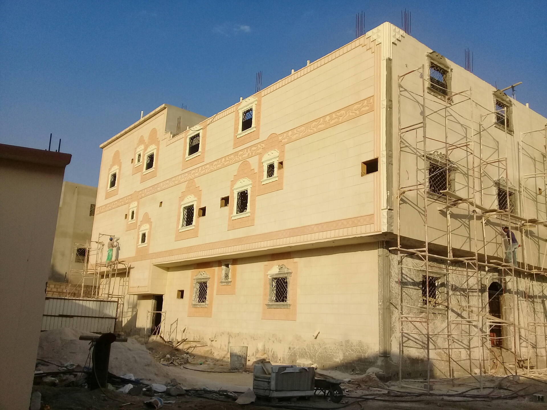 معلم تلييس وكسر رخام
لا تنسَ أنك شاهدت هذا الإعلان في عنكبوت
معلم تلييس وخسر رخام شغل مظمون و...