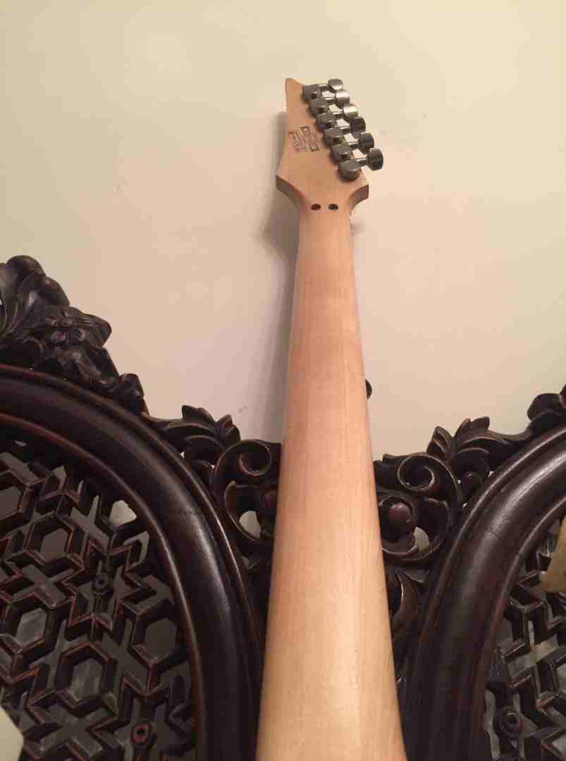 Ibanez JEM 555 / جيتار
لا تنسَ أنك شاهدت هذا الإعلان في عنكبوت
اليكترك جيتار Ibanez Ibanez JEM 55...