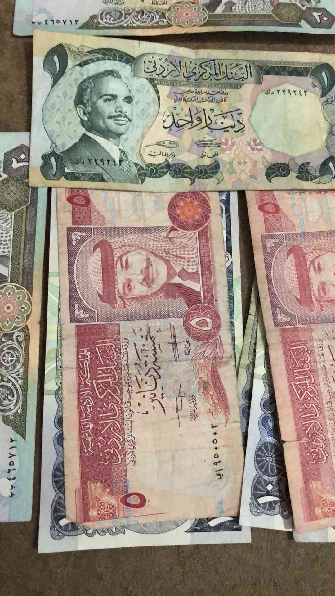 عملات نادره للبيع
لا تنسَ أنك شاهدت هذا الإعلان في عنكبوت
عملات نادره للبيع اردنيه...