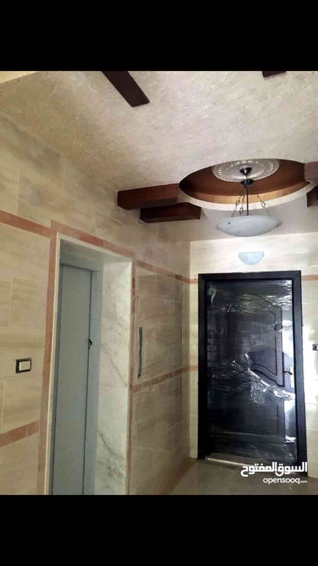 عمارة جديدة لم تسكن عمرها أسبوع،شقق فارغة فاخرة جدا بتشطيبات سوبر سوبر ديلوكس،من المالك،شفابدران
لا تنسَ أنك شاهدت هذا الإعلان في عنكبوت...