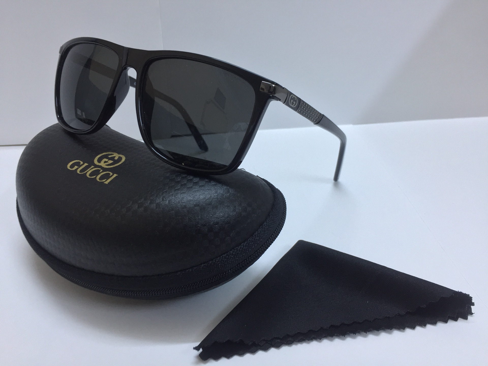 نظارات ماركات 60 ريال ( عرض خاص )
لا تنسَ أنك شاهدت هذا الإعلان في عنكبوت
نظارات ماركات
( رج...