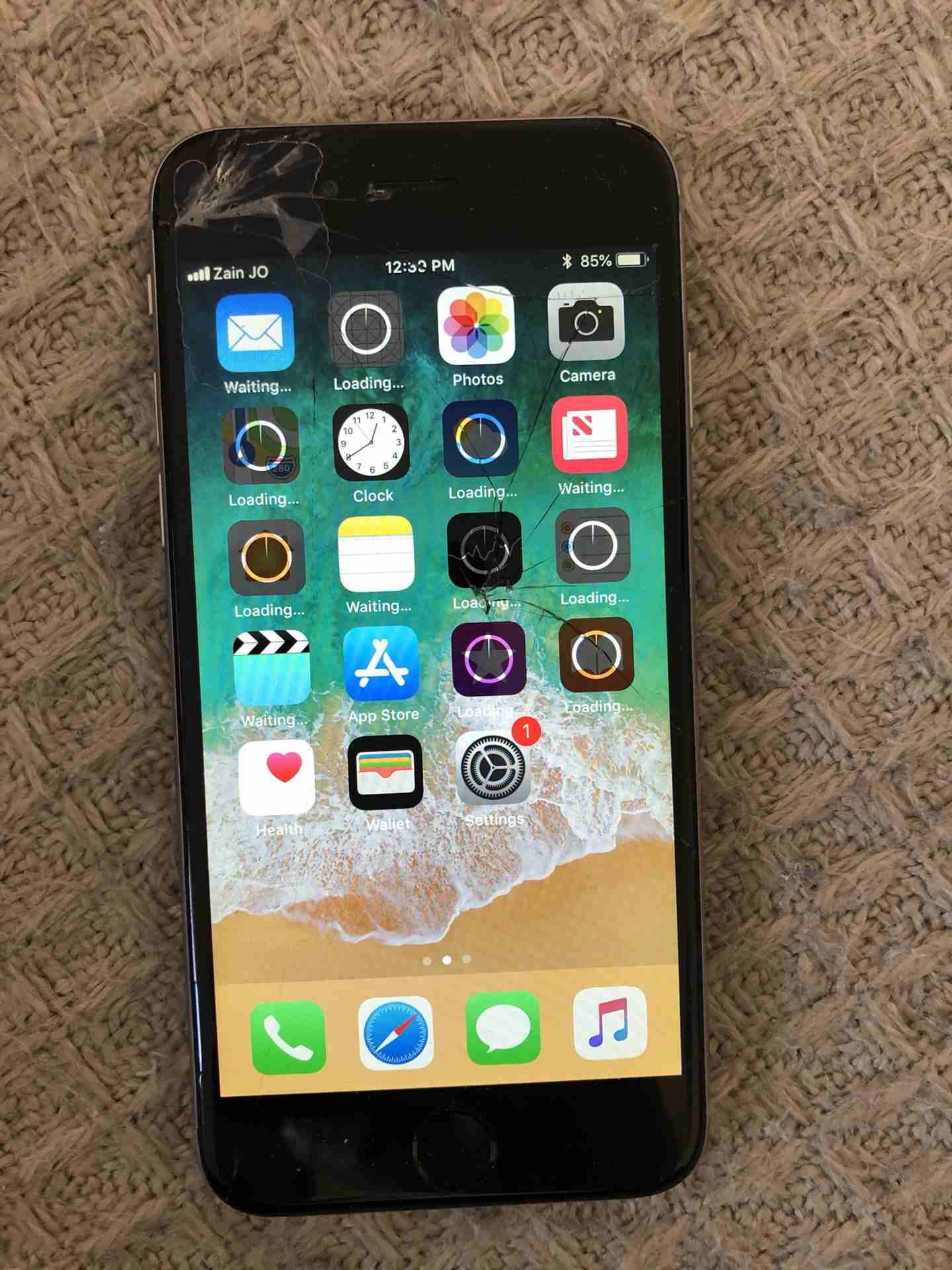 Apple  mobile up for sale                                            


	 				لا تنسَ أنك شاهدت هذا الإعلان في عنكبوت            
	 				
                            موبايل ايفون 6 
بحالة ممتازة...