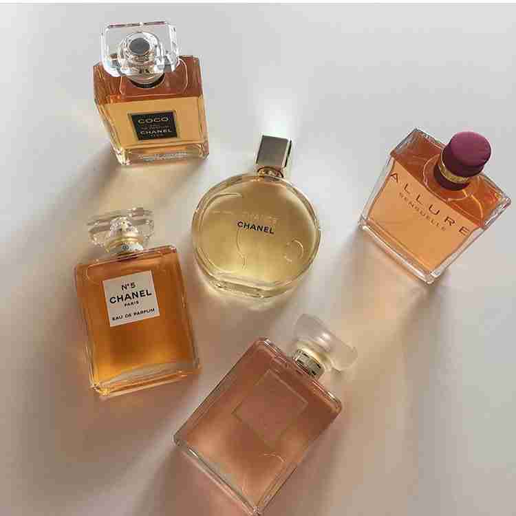 عطور أصلية مكفولة من الحرة بسعر مغري جدا
لا تنسَ أنك شاهدت هذا الإعلان في عنكبوت
عطور اصليه م...
