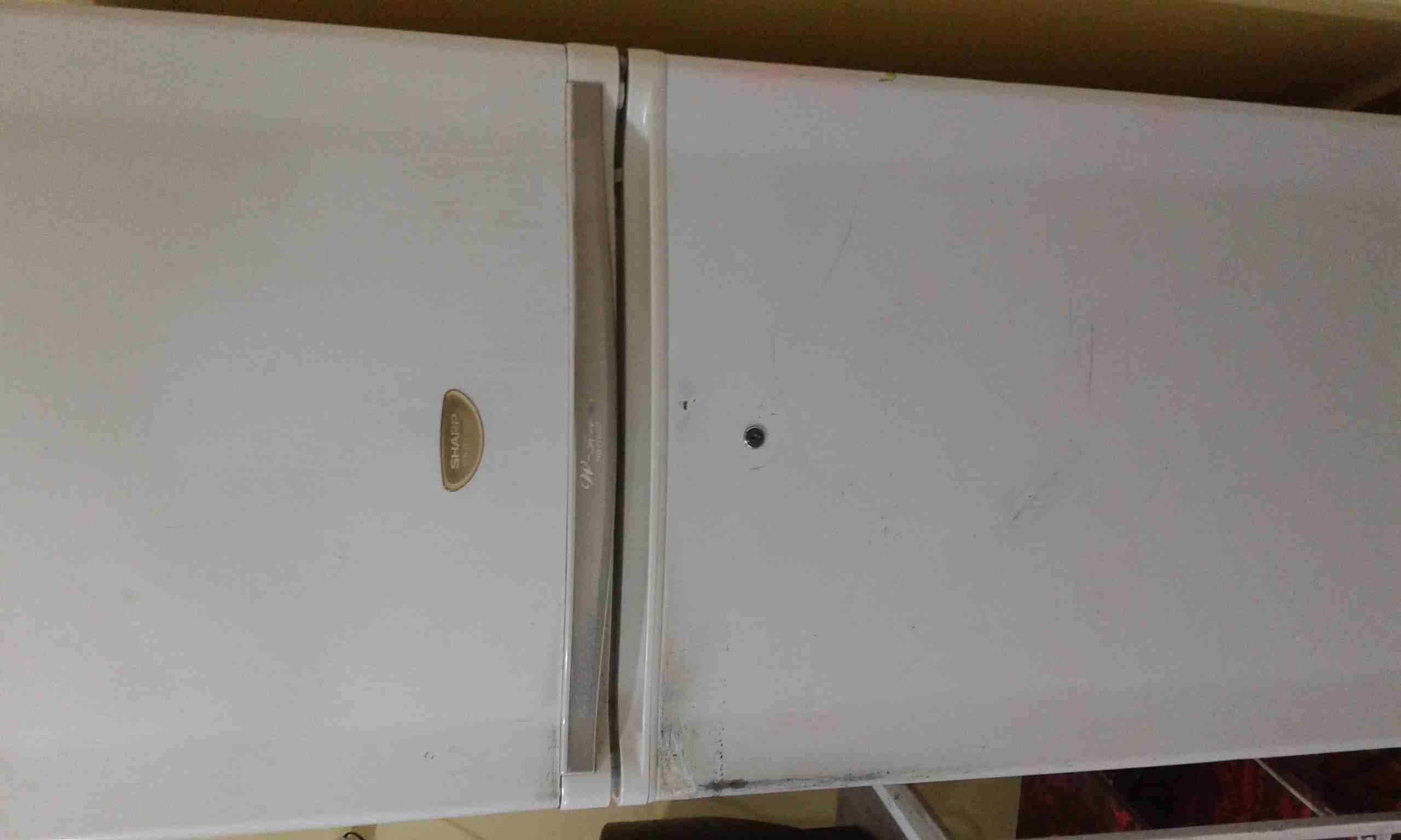 ثلاجه SHARP للبيع                                            


	 				لا تنسَ أنك شاهدت هذا الإعلان في عنكبوت            
	 				
                            ثلاجه للبيع بحالة جيدة 
17 قدم...