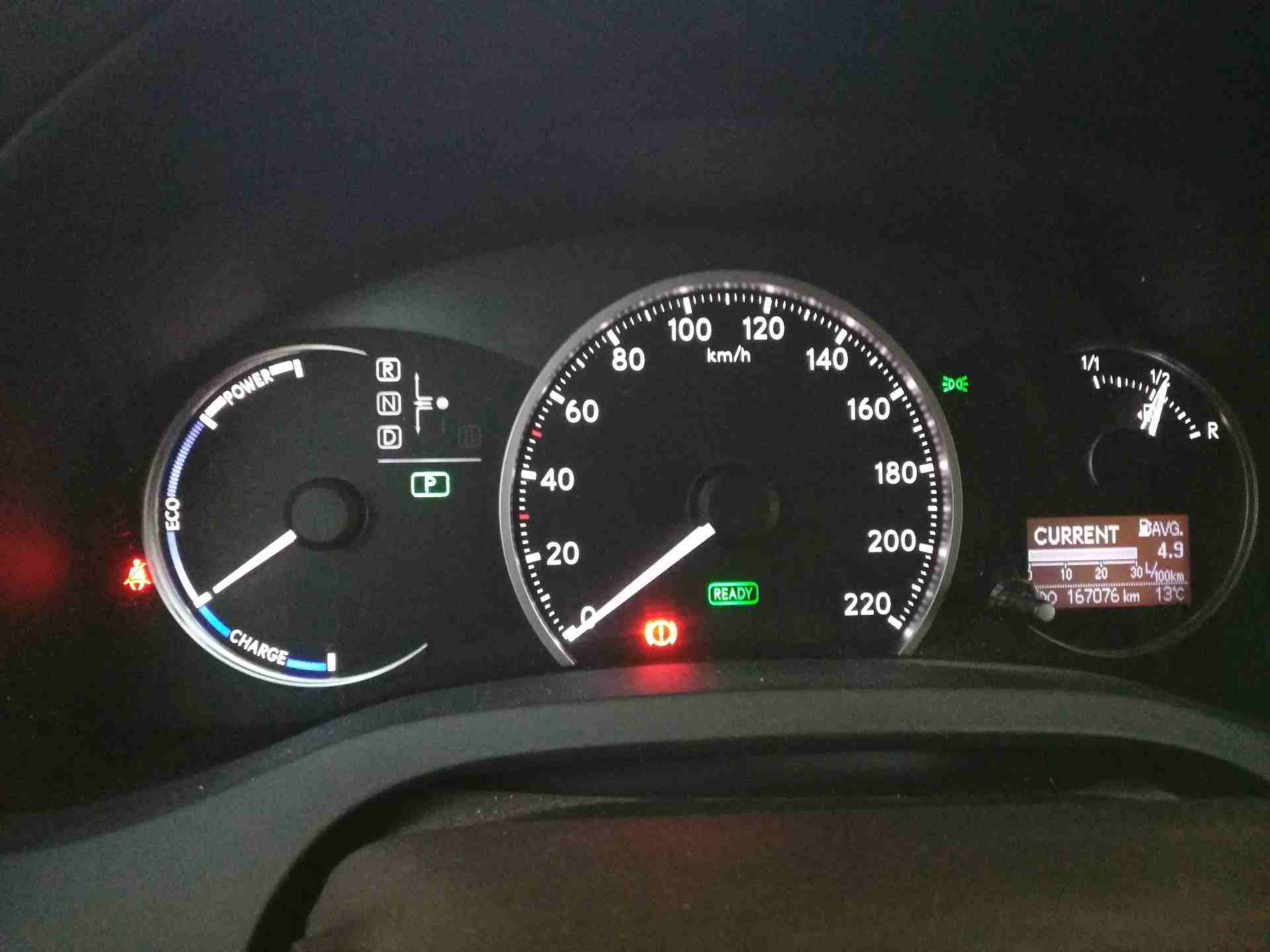 Lexus CT200h فحص كامل
لا تنسَ أنك شاهدت هذا الإعلان في عنكبوت
لكزس سي تي موديل 2012 فل الفل ما عد...