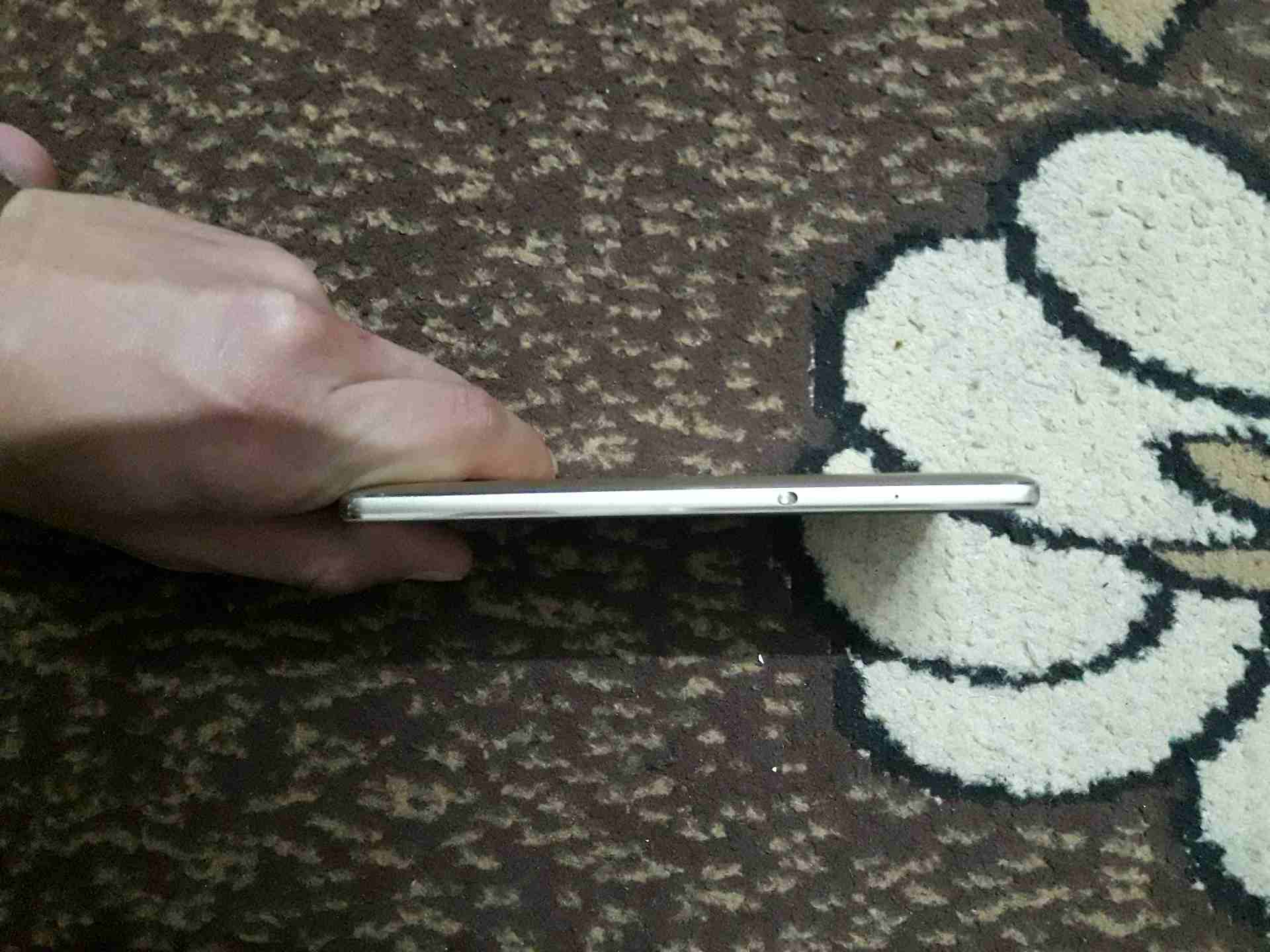 لنوفوp2
لا تنسَ أنك شاهدت هذا الإعلان في عنكبوت
لنوفوp2 الجهاز وكاله لون قولد ذهبي
بطاريه جباره...