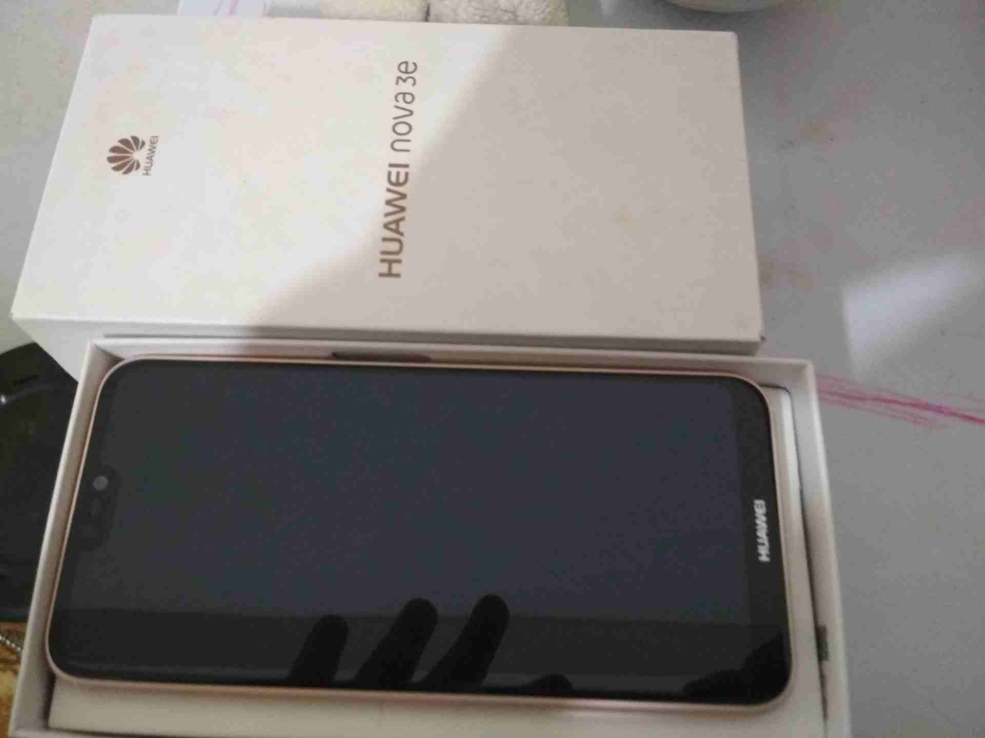 Huawei Nova 3e                                            


	 				لا تنسَ أنك شاهدت هذا الإعلان في عنكبوت            
	 				
                            جهاز هواوي نوفا 3 e وليس I
مواصفات
64 جيجا...