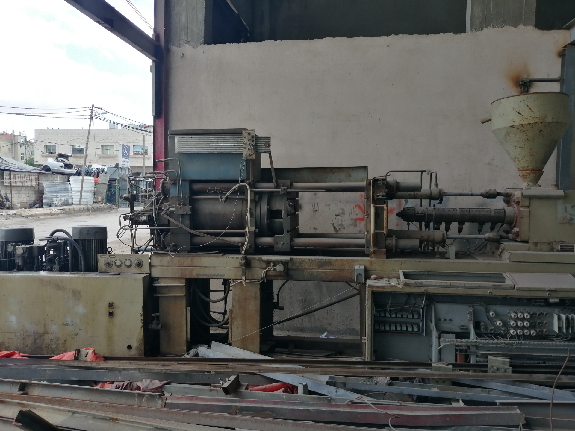 مكنه حق بلاستيك 220غ الماني بحالة جيده
لا تنسَ أنك شاهدت هذا الإعلان في عنكبوت
مكنه حقن بلاست...