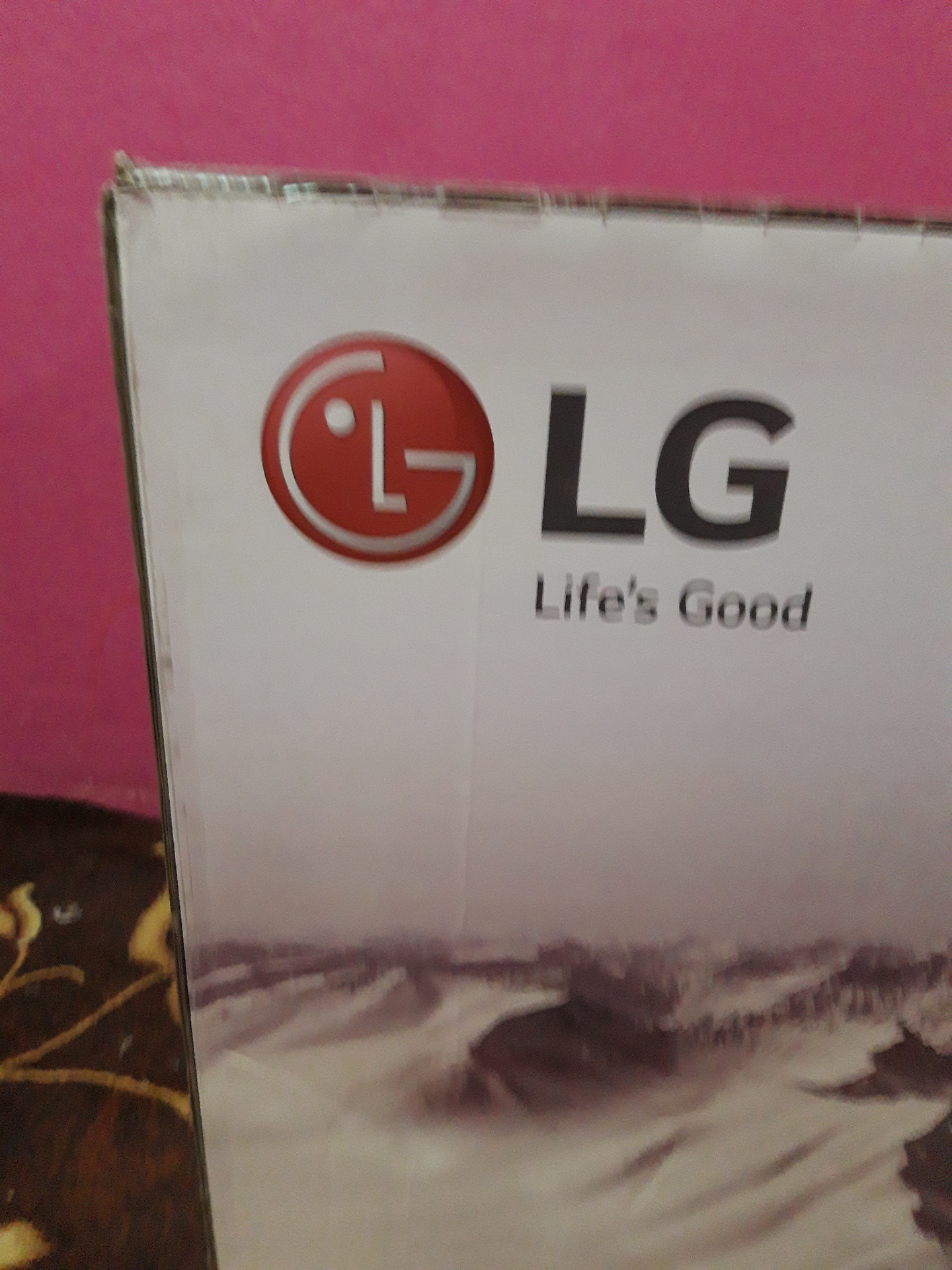 شاشة LG جديدة بالكرتون
49 بوصة سمارت 4K لم تفتح
لا تنسَ أنك شاهدت هذا الإعلان في عنكبوت
السل...