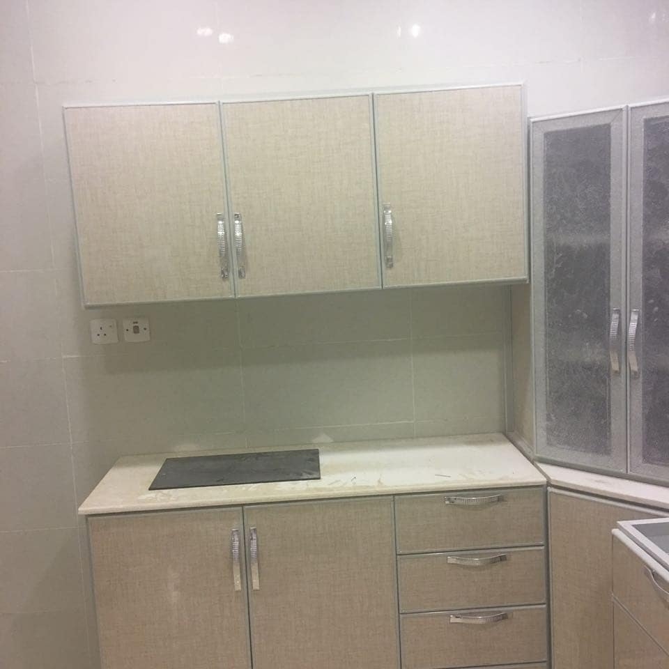مطابخ جاهزه للبيع مع التركيب والتوصيل
لا تنسَ أنك شاهدت هذا الإعلان في عنكبوت
يشمل حوضين رخام...