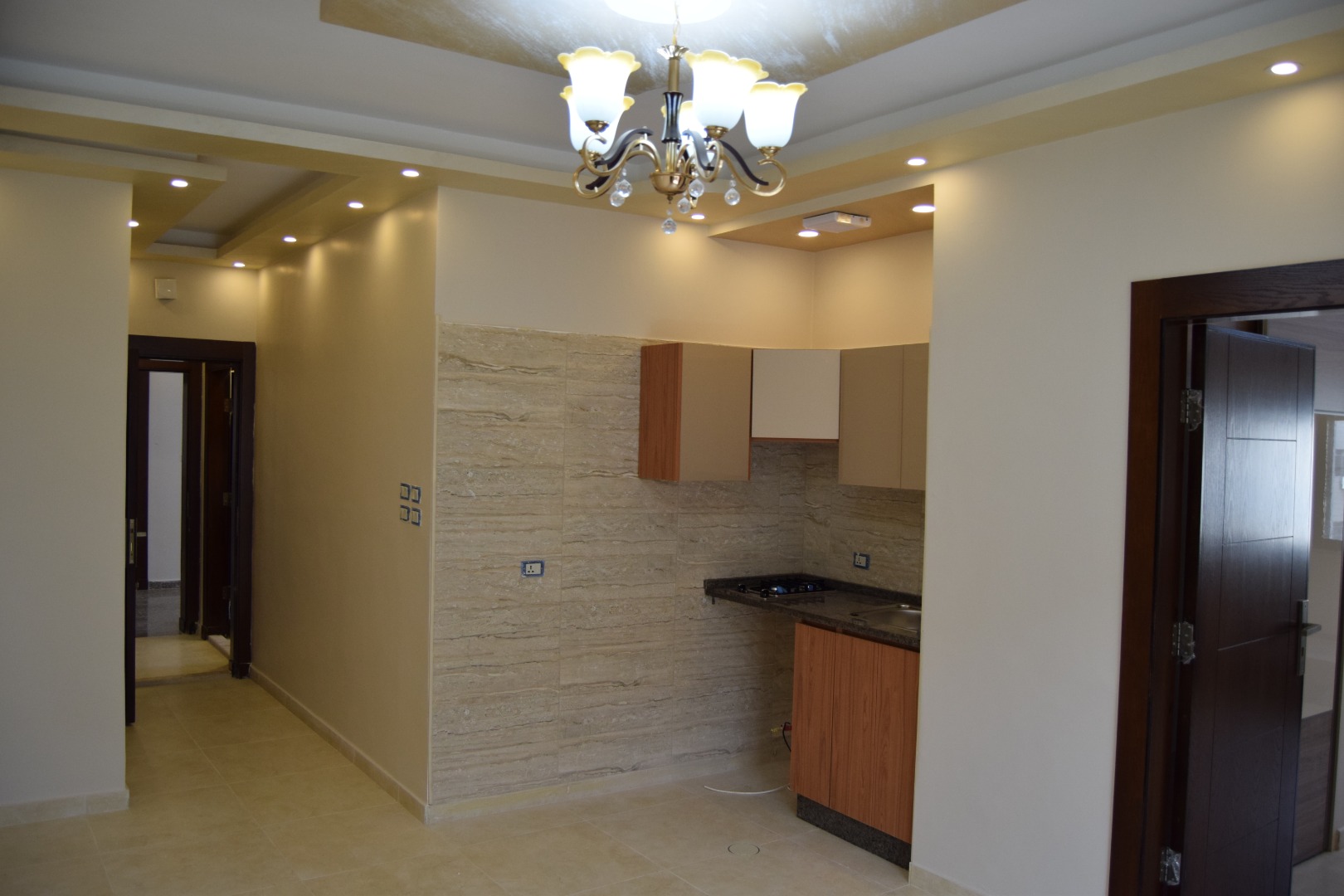 مبنى سكني تشطيب فندقي جديد للايجار في شارع الجامعة
لا تنسَ أنك شاهدت هذا الإعلان في عنكبوت
لل...