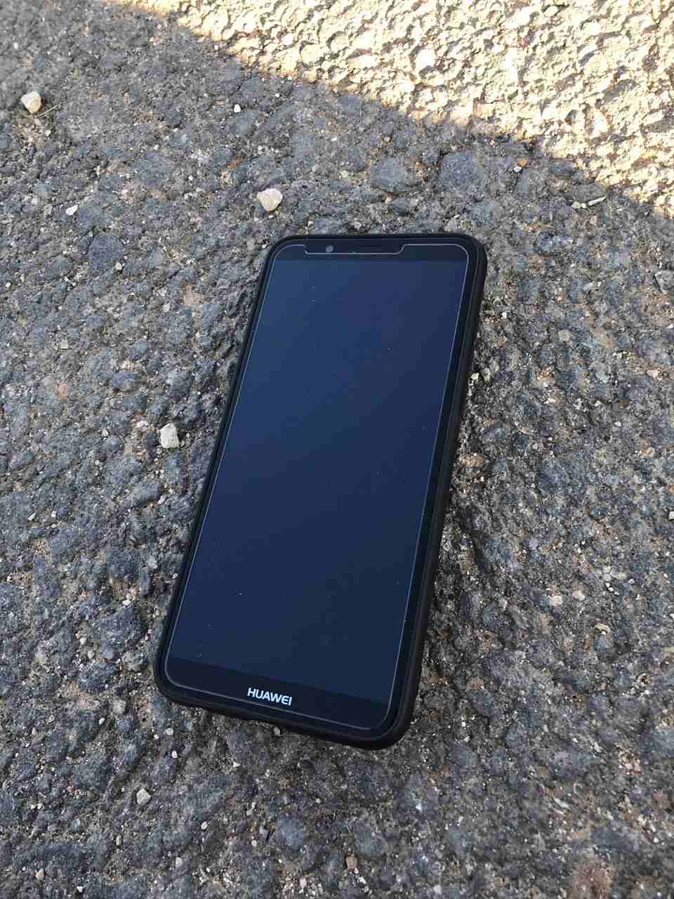 huawei
لا تنسَ أنك شاهدت هذا الإعلان في عنكبوت
الجهاز جديد بالصلاه ع النبي
معاه شاحن وسماعه وكاله...
