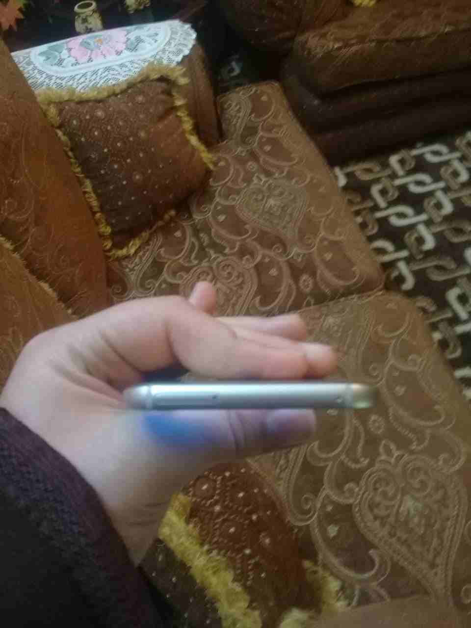 وكاااله a7 2017 لون قولد معاه كرتونه وشاحن وباك كفر للبيع                                            


	 				لا تنسَ أنك شاهدت هذا الإعلان في عنكبوت...