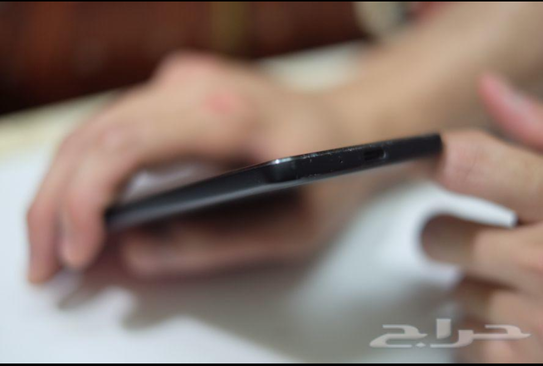جوجل بيكسل 2 - google Pexil 2
لا تنسَ أنك شاهدت هذا الإعلان في عنكبوت
لدي جهاز جوجل بيكسل 2
بحالة...