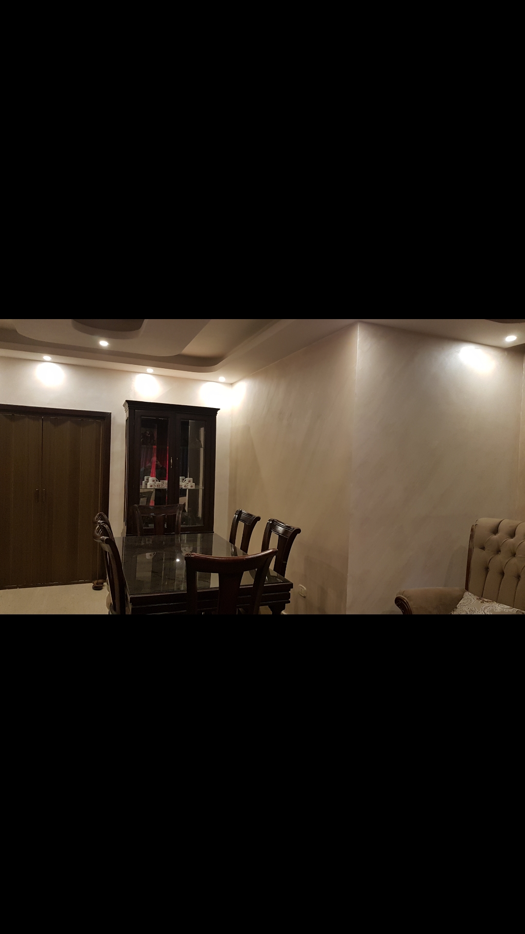 شقه للايجار في ربوة عبدون خلف الشرطه النسائيه شارع قويدر خريسات
لا تنسَ أنك شاهدت هذا الإعلان في عنكبوت...