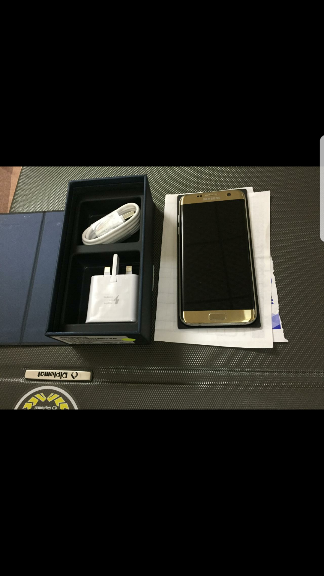 Samsung Galaxy S7 edge in mint condition.
لا تنسَ أنك شاهدت هذا الإعلان في عنكبوت
Samsung Galaxy...