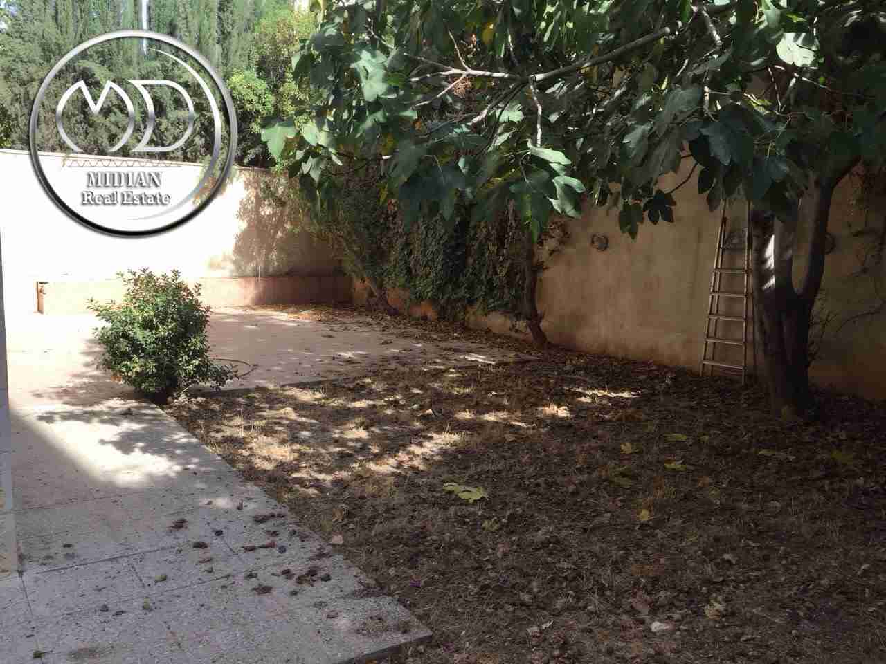 شقه ارضيه دوبلكس 270م للبيع او للايجار ام اذينه خلف زاد الخير
لا تنسَ أنك شاهدت هذا الإعلان في عنكبوت...