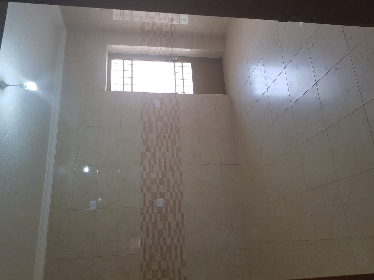 شقه شبه ارضية ومرتفعه واطلاله 180م طبربور خلف السهل الاخضر
لا تنسَ أنك شاهدت هذا الإعلان في عنكبوت...