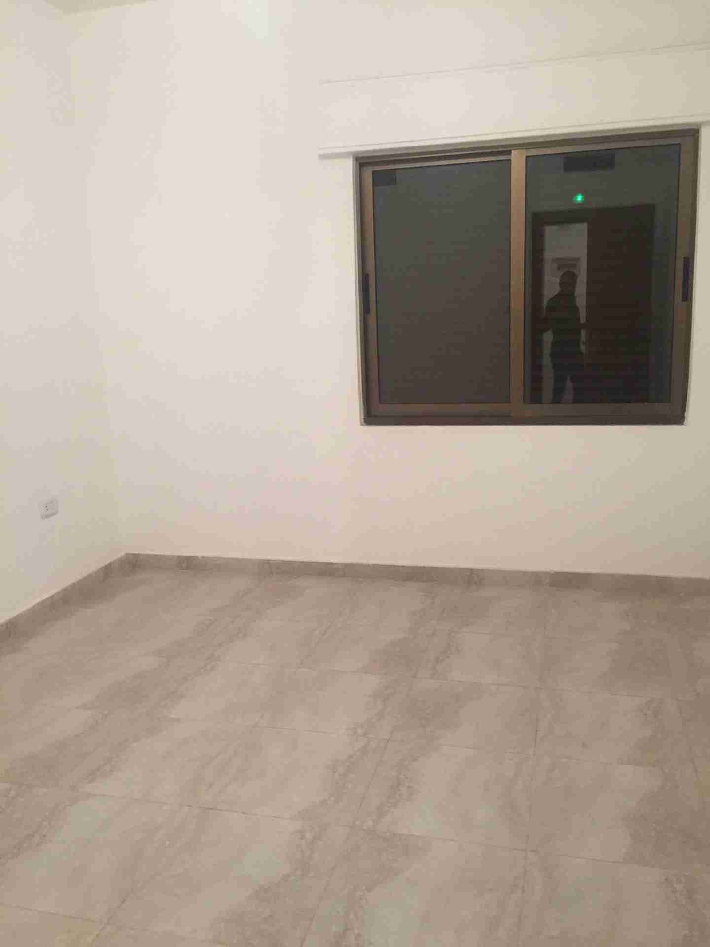 شقه فارغه للايجار ضاحيه الامير راشد سوبر ديلوكس لم تسكن
لا تنسَ أنك شاهدت هذا الإعلان في عنكبوت...