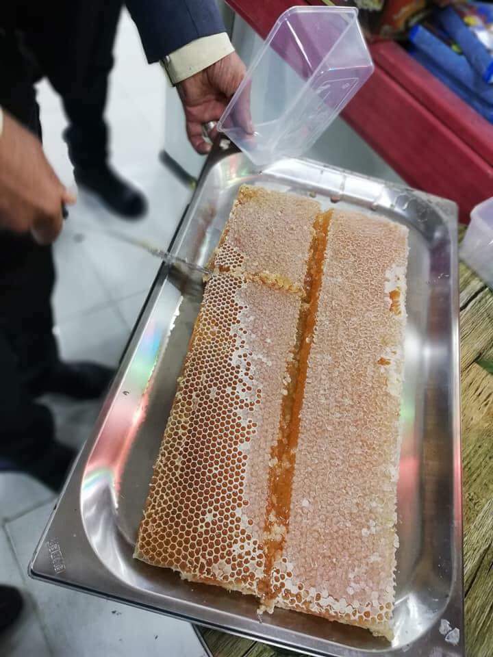 العسل البلدي                                            


	 				لا تنسَ أنك شاهدت هذا الإعلان في عنكبوت            
	 				
                                جميع منتجات النحل من مناحل سوار العسل لم...