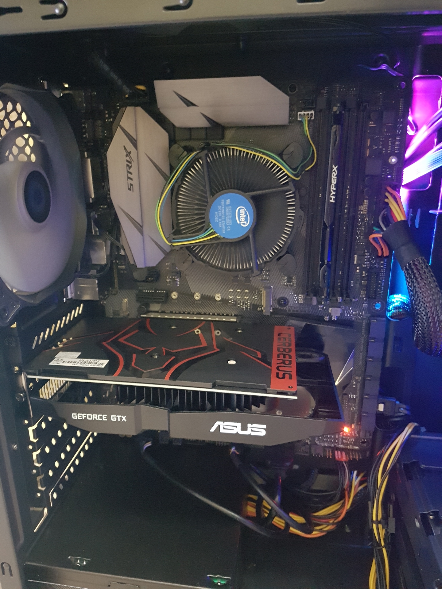 pc gaming
لا تنسَ أنك شاهدت هذا الإعلان في عنكبوت
كمبيوتر احترافي للألعاب والتصميم والرسوميات...