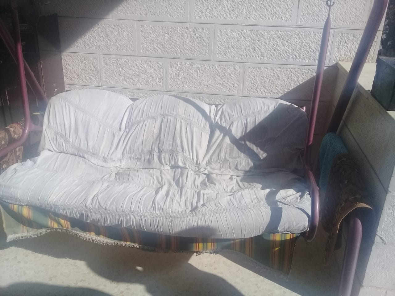 مرجحيه ثلاث مقاعد للبيع                                            


	 				لا تنسَ أنك شاهدت هذا الإعلان في عنكبوت            
	 				
                                مع كامل اغراضها
سعر 65 دينار...