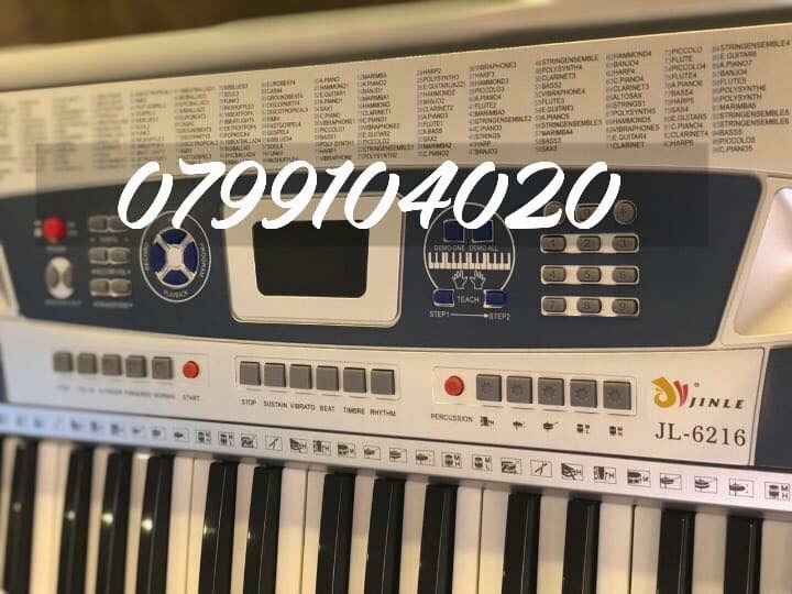 بيانو اورج جديد بالكرتونه مسكر فخم اصلي 290 لحن مع اياقاعات وعيارات كامله 61 مفتاح 6 اوكتاف ومكفول
لا تنسَ أنك شاهدت هذا الإعلان في عنكبوت...