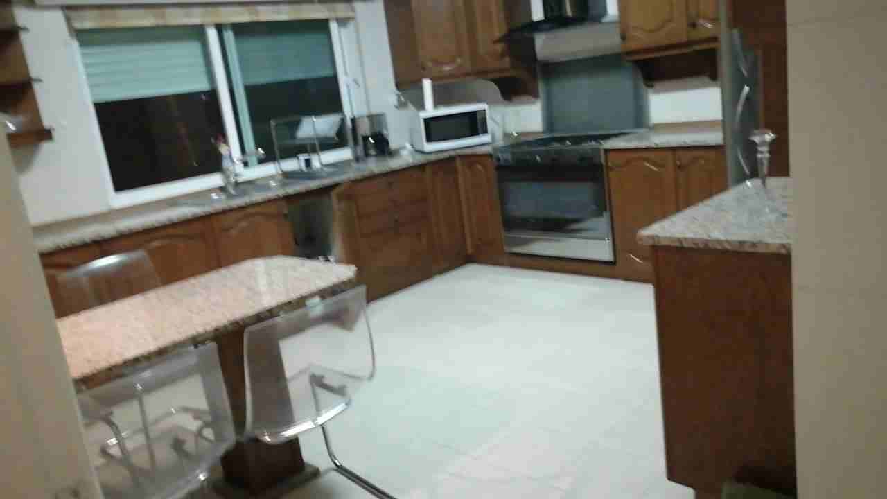 شقة مفروشة في دير غبار الحي الدبلوماسي للايجار
لا تنسَ أنك شاهدت هذا الإعلان في عنكبوت
مساحة الشق...