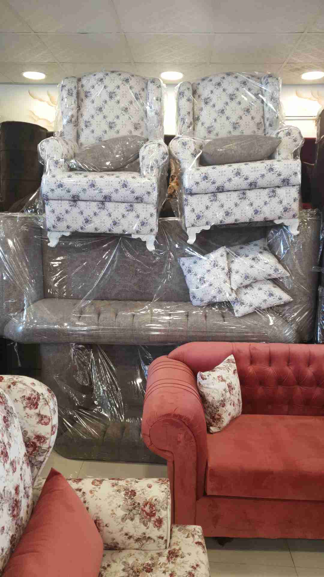 تخفيضات البيت السعيد
لا تنسَ أنك شاهدت هذا الإعلان في عنكبوت
تخفيضات علي مافة الموديلات تبدأ...
