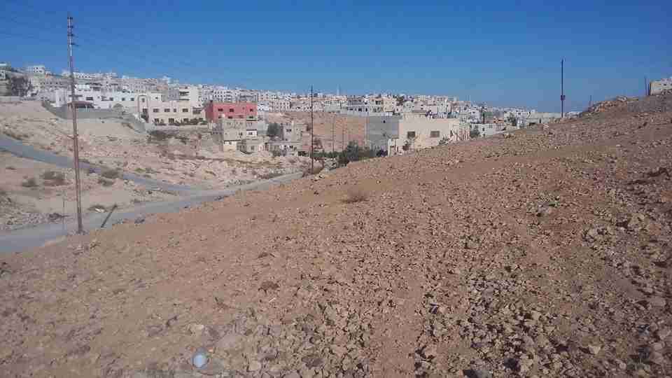 الأردن - الزرقاء
قطعة ارض في جريبا - قرب مسجد التوحيد
القرية: جريبا
حوض: مذبح البعير
المساحة: 445م
الموقع: تبعد 130م عن مسجد التوحيد، 950م عن طريق ياجوز
التصنيف: سكن ج
واجهة على شارعين 26م، 16م...