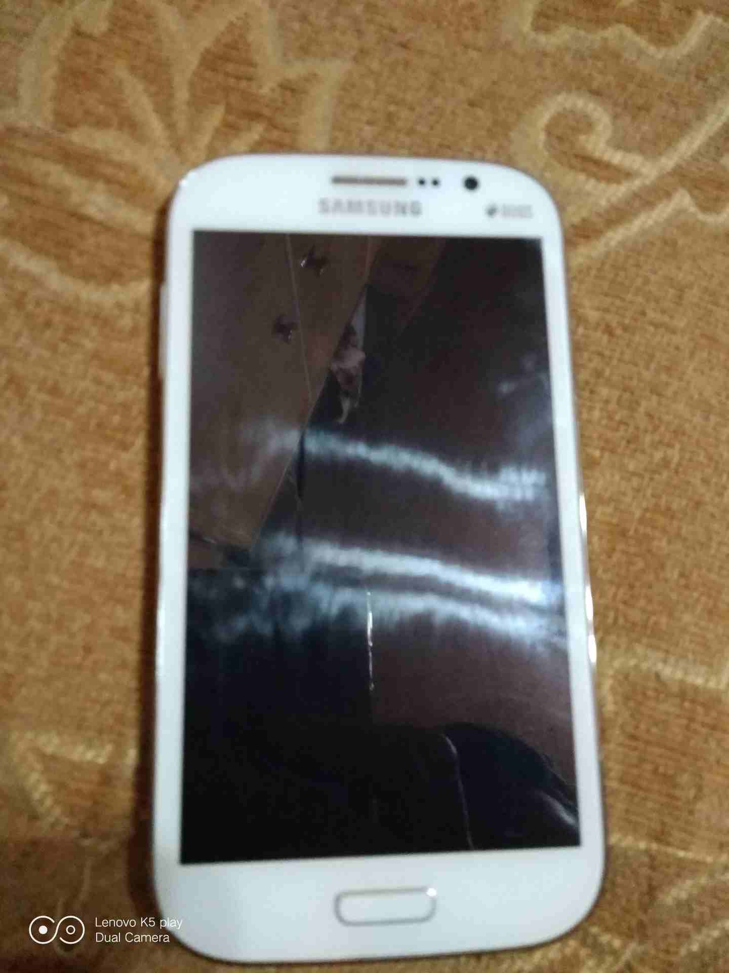 الجهاز بحاله الوكاله
لا تنسَ أنك شاهدت هذا الإعلان في عنكبوت
قابل للبدل...