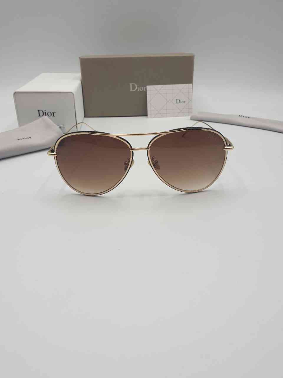 نضارات ديور
لا تنسَ أنك شاهدت هذا الإعلان في عنكبوت
Christian Dior for men and women
ديور ح...