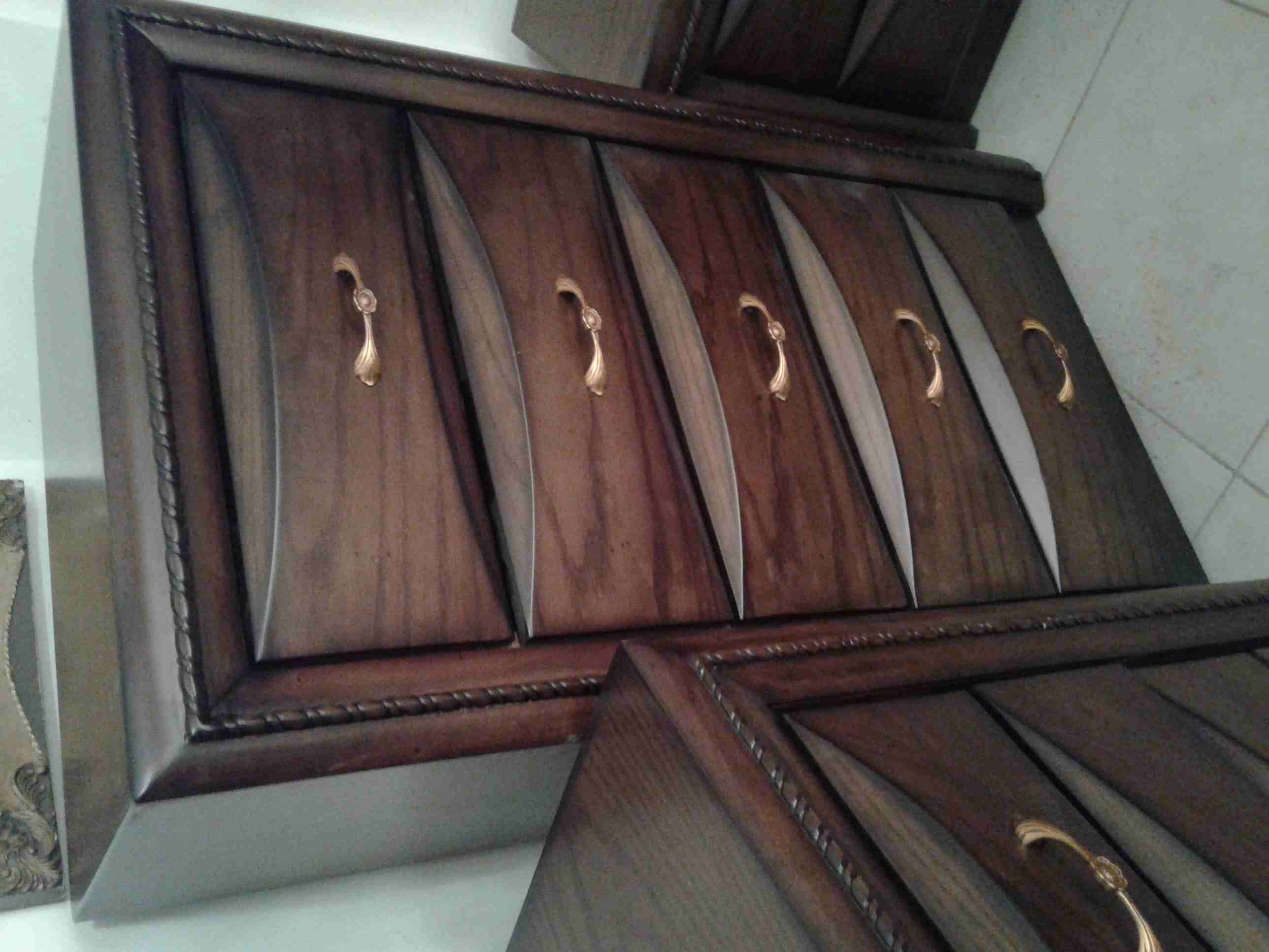 اثُاثُ فَاٌخرَ
لا تنسَ أنك شاهدت هذا الإعلان في عنكبوت
غًرَفَ نَوَمٌ مٌاسِتْرَ ...بّحُالُُه جْيَد...