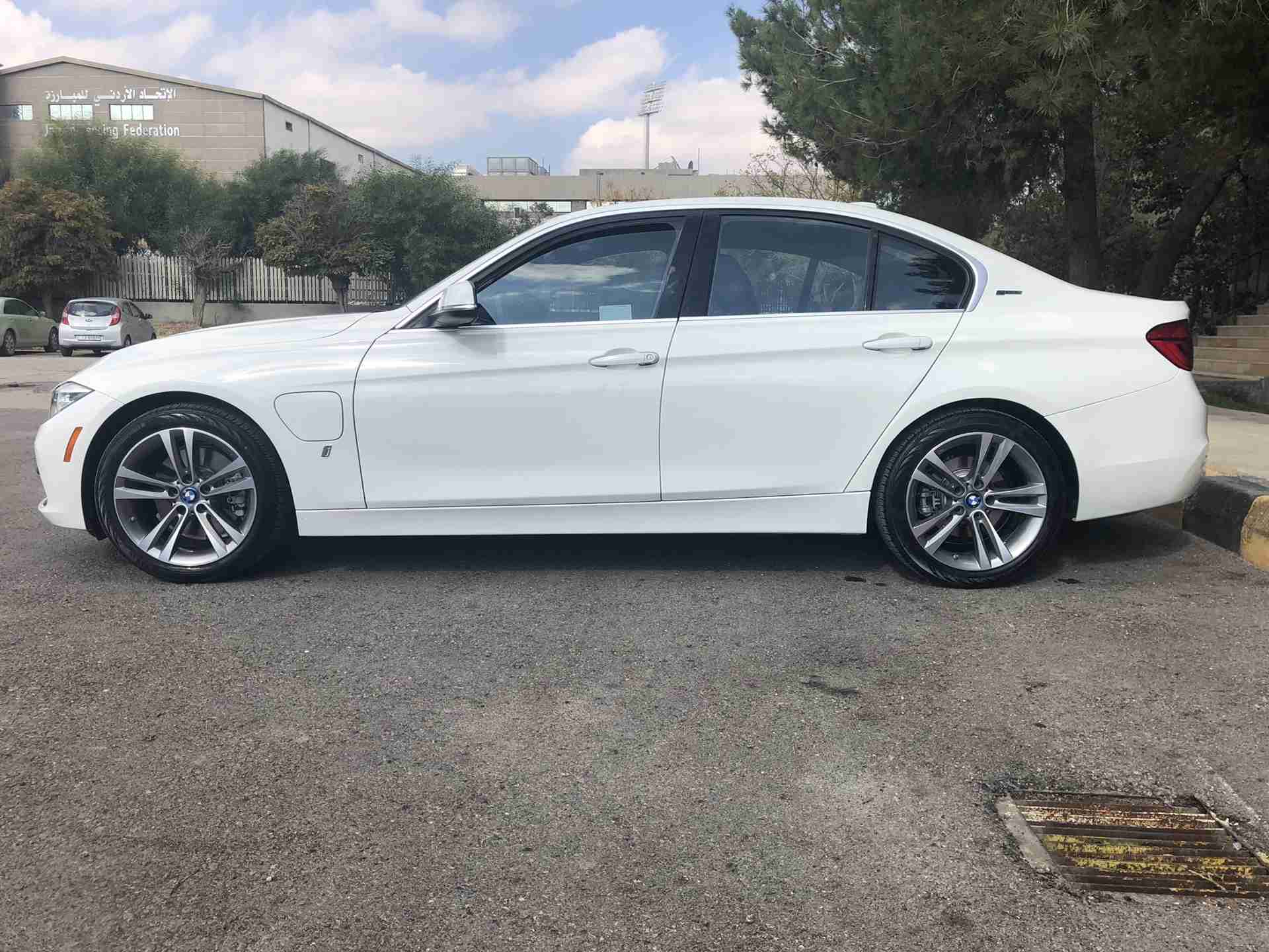 2018 BMW 330e Plug-In Hybrid
لا تنسَ أنك شاهدت هذا الإعلان في عنكبوت
2018 BMW 330e Plug-In Hy...