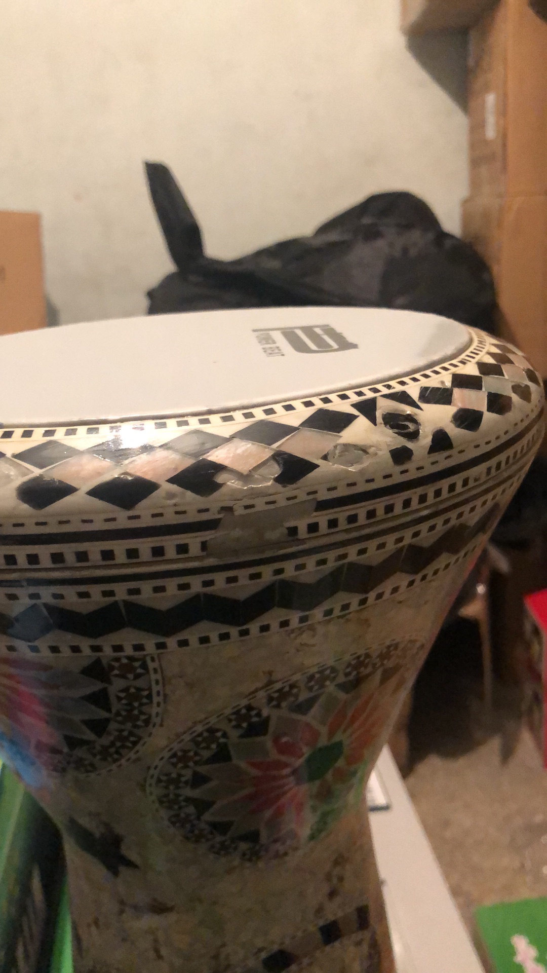 طبله جوهره الفن اصليه غطا بور اصليه مزخرفه مع شنته مبطنه اصليه ووجي هديه
لا تنسَ أنك شاهدت هذا الإعلان في عنكبوت...