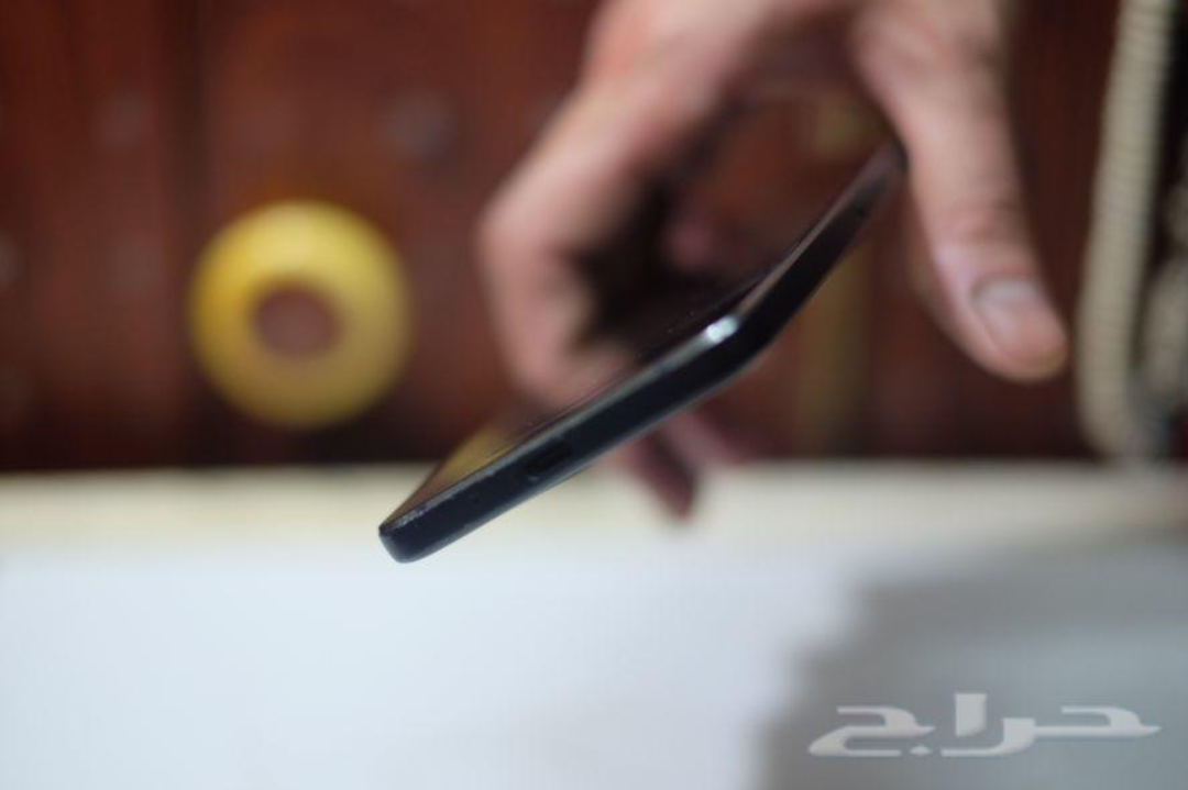 جوجل بيكسل 2 - google Pexil 2
لا تنسَ أنك شاهدت هذا الإعلان في عنكبوت
لدي جهاز جوجل بيكسل 2
بحالة...