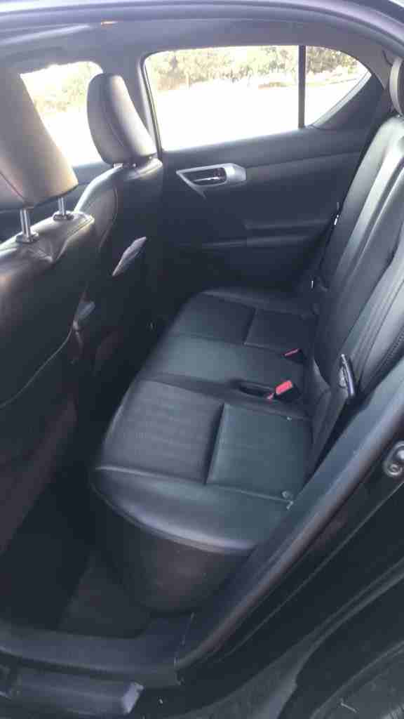 LEXUS Ct 2012-لكزس سي تي بسعر مغري جدا
لا تنسَ أنك شاهدت هذا الإعلان في عنكبوت
LEXUS Ct 2012
بسعر...