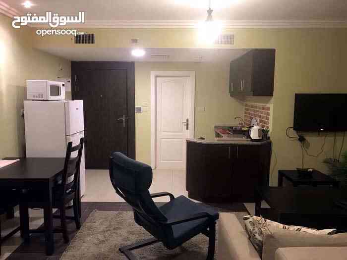 استوديو مفروش للبيع
لا تنسَ أنك شاهدت هذا الإعلان في عنكبوت
استوديو تجاوي مساحه 37 متر للبيع...