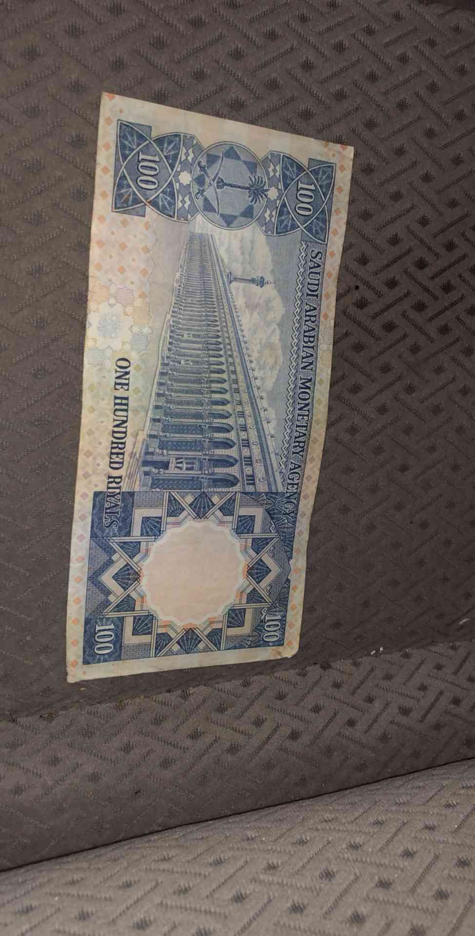 عملة الملك خالد
لا تنسَ أنك شاهدت هذا الإعلان في عنكبوت
عملة الملك خالد فئة المائة ريال سعر ا...