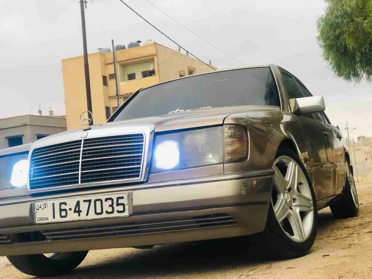 مرسيدس بطة موديل 90 فل كامل اتومتك وبسعرررررررر مغررررررري 0786678620
لا تنسَ أنك شاهدت هذا الإعلان في عنكبوت...