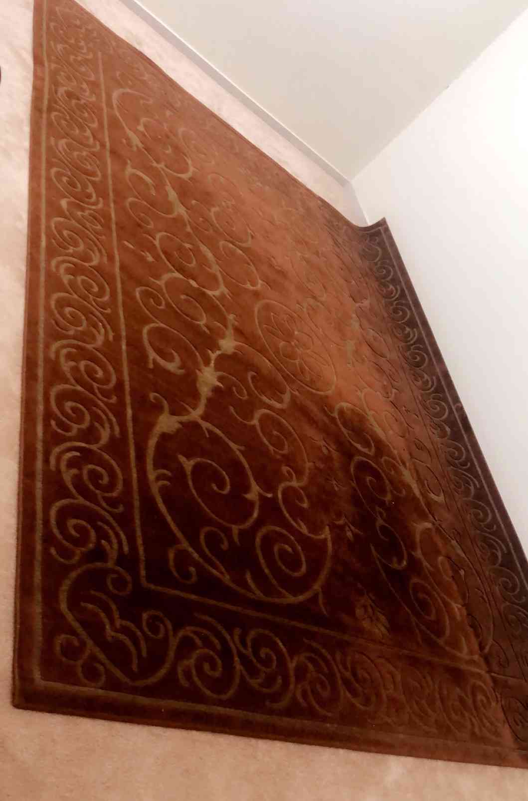سجاد نوع فاخر شبه جديد مع طاوله مجاناً بسعر مغري                                            


	 				لا تنسَ أنك شاهدت هذا الإعلان في عنكبوت            
	 				
                                العر...