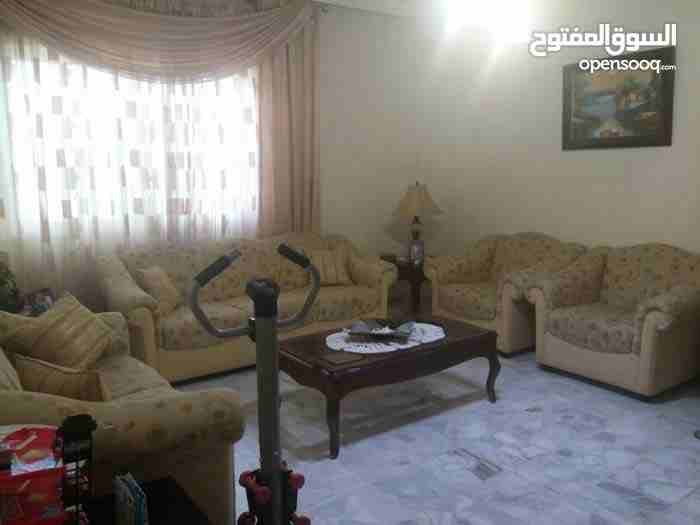 شقة فارغة للايجار ضاحية الامير حسن
لا تنسَ أنك شاهدت هذا الإعلان في عنكبوت
شقة فارغة للايجار &...